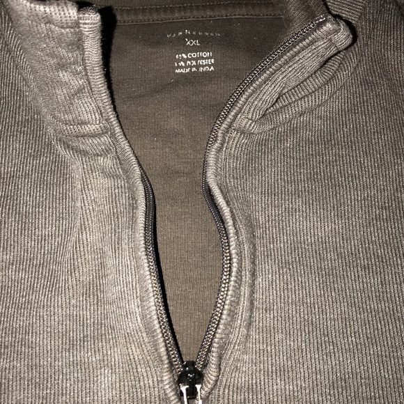 Van Heusen sweater - Picture 2 of 4